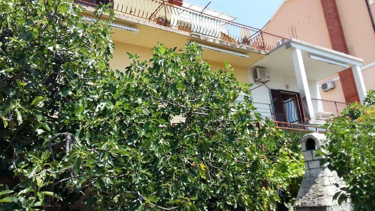 Apartmani Ivanka Макарска Екстериор снимка